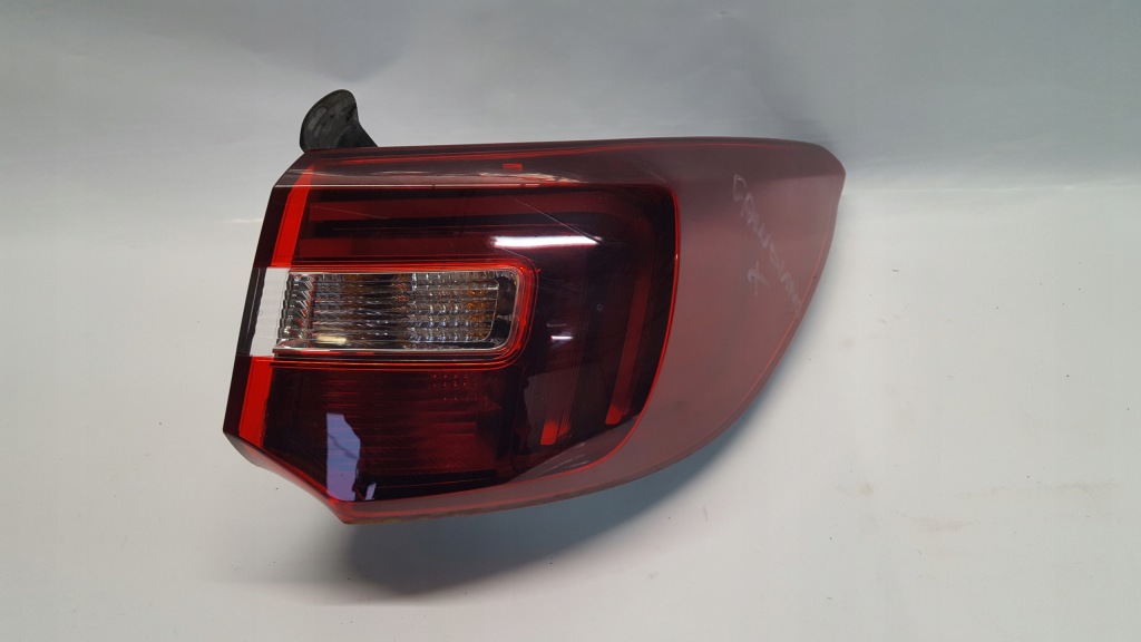 фото №1, Grandland x yp00098280 лампа правая задняя крыла