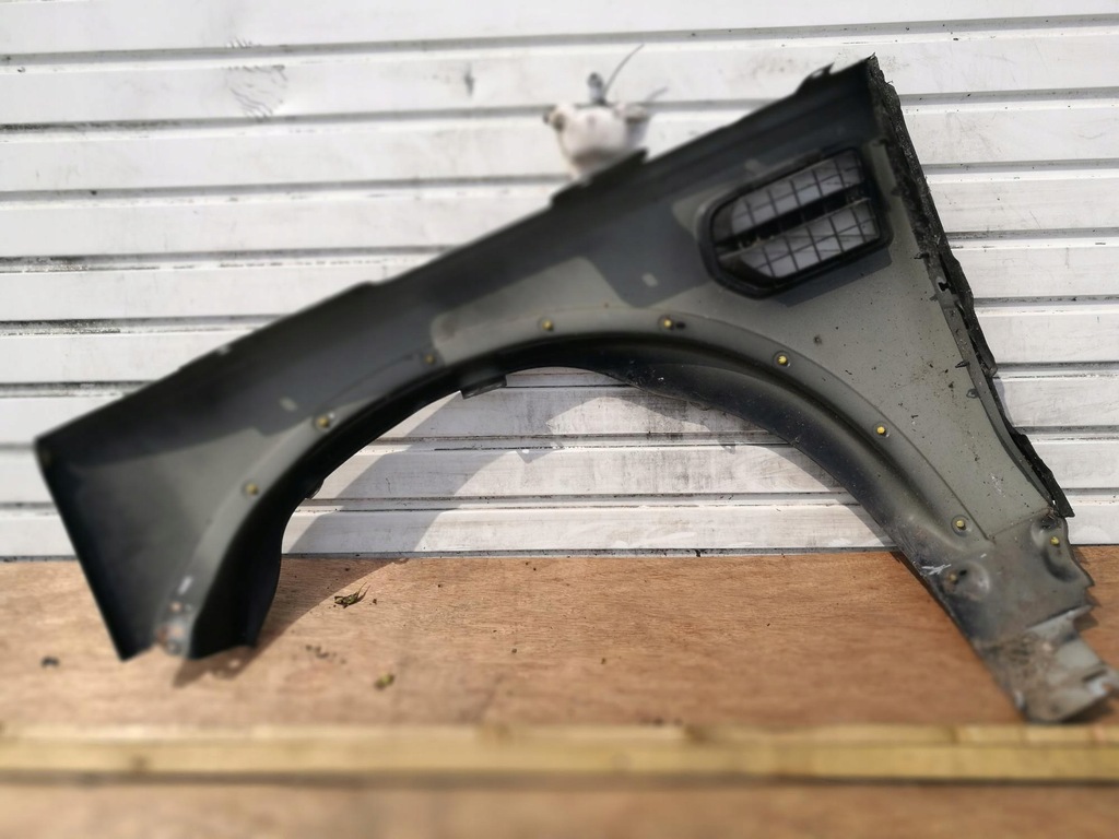 фото №8, Крила discovery iii 04-08 правий перед 697