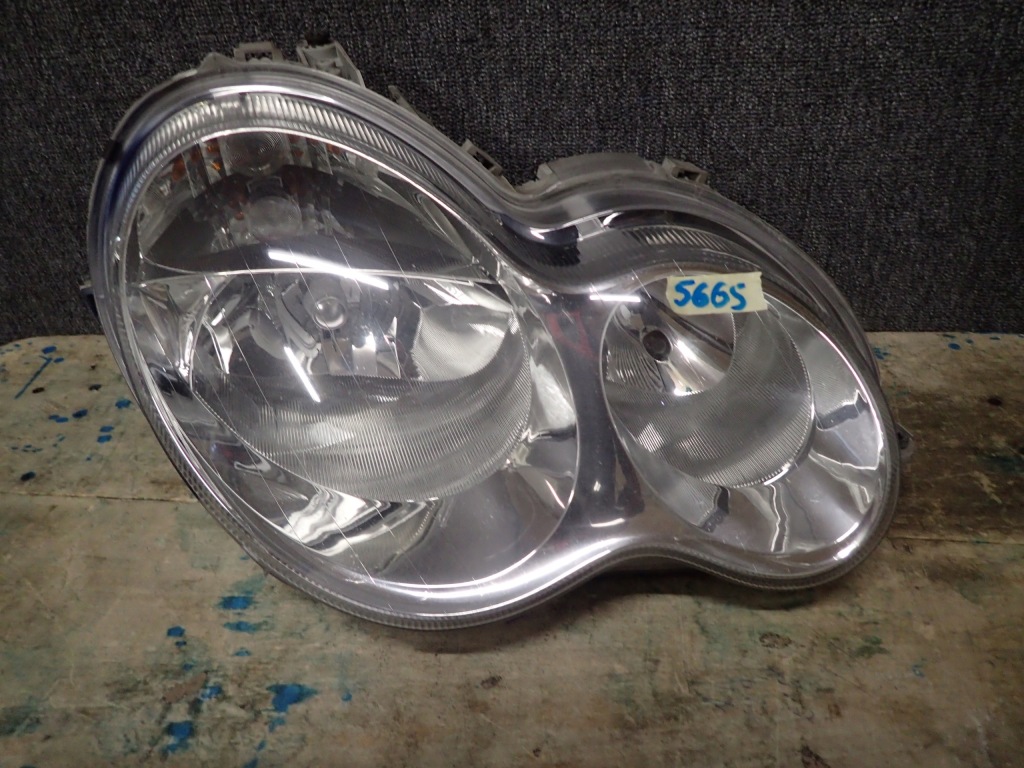 фото №1, Лампа перед права mercedes c klasa w203 lift