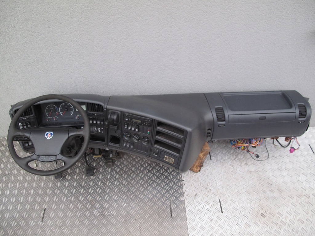 фото №4, Приборная панель приборная панель приборная scania r старый typ