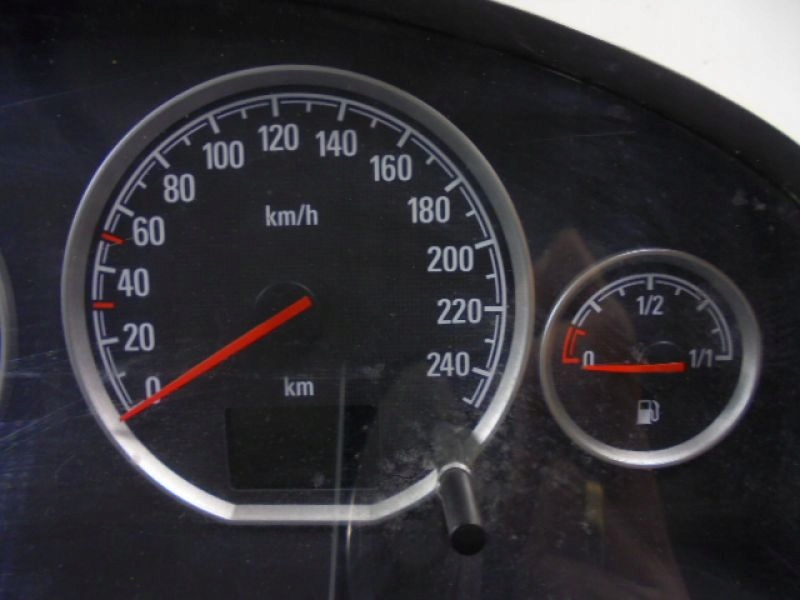 фото №6, Opel vectra c счетчик приборы 1,9d lift 13193081qx