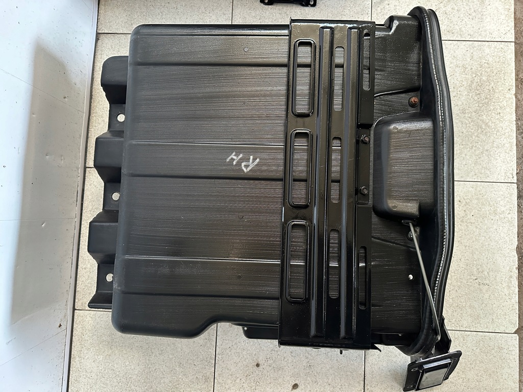 фото №5, Бардачок pod салонный кабина правый iveco stralis hi way 504008525