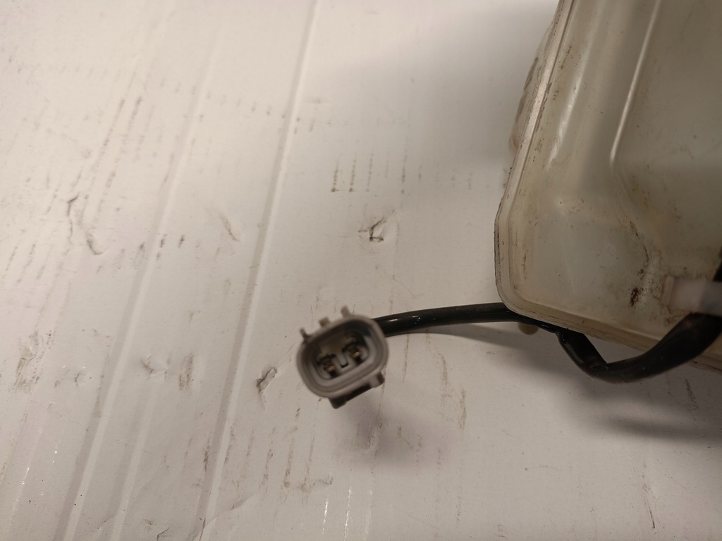 фото №5, Бачок рідина гальмівний toyota prius iii