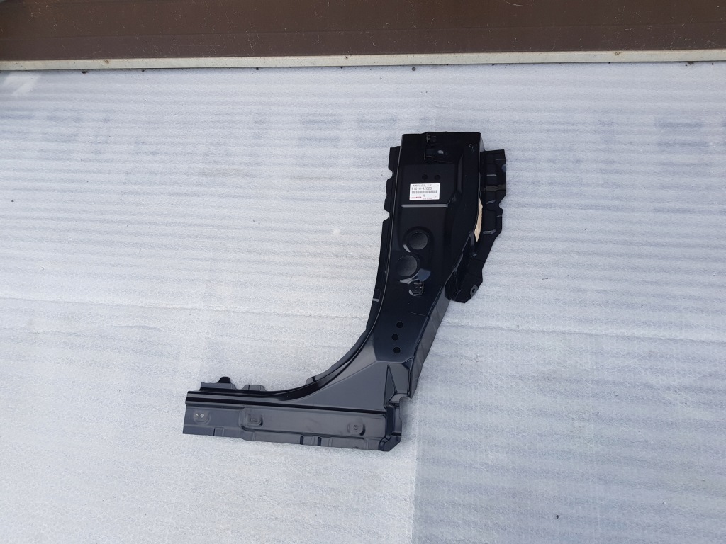 Купить Toyota rav 4 v стойку порог правая  перед 2019- 61010-42020