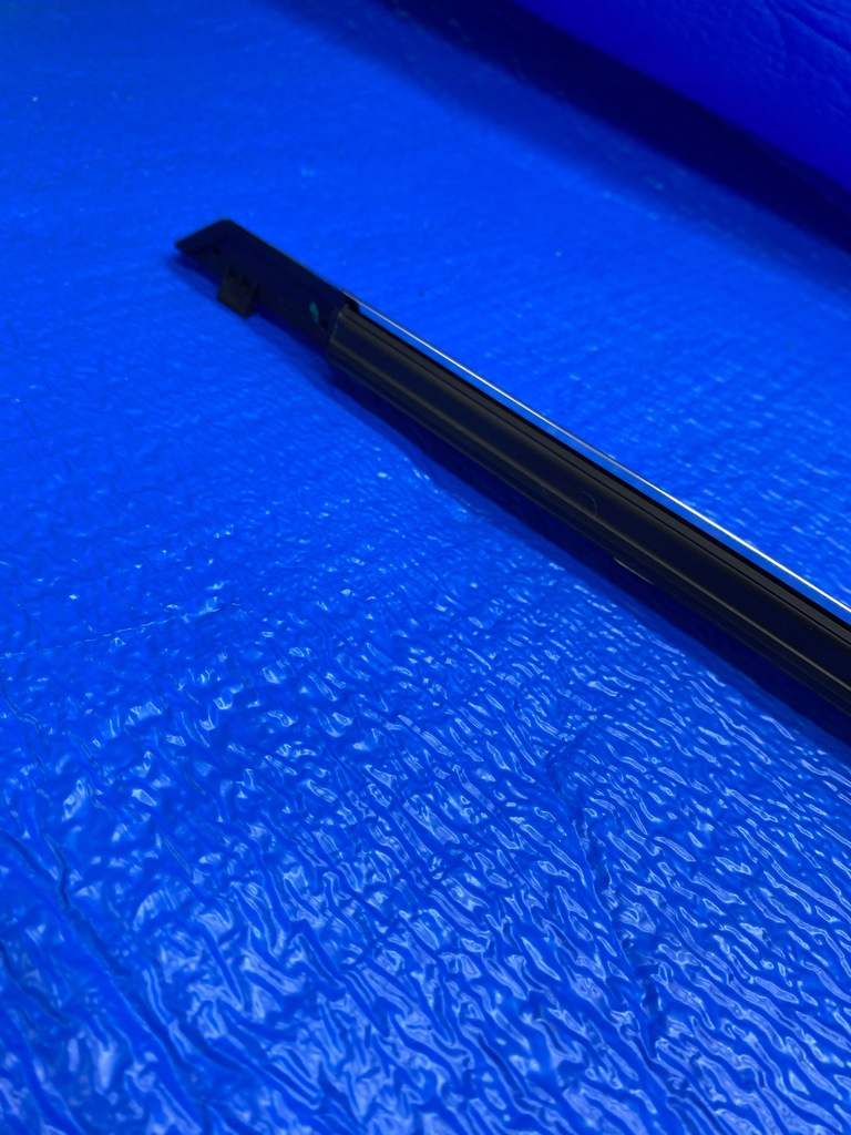 фото №7, Молдинг ущільнювач mercedes 205 a205 a2057204031