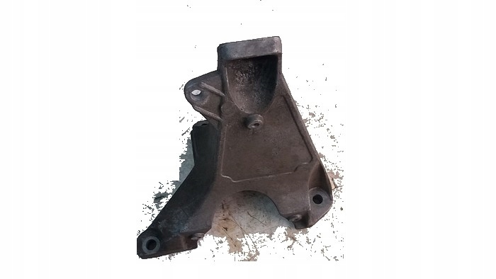 фото №1, Audi a4 b6 кронштейн опора 8e0199308a