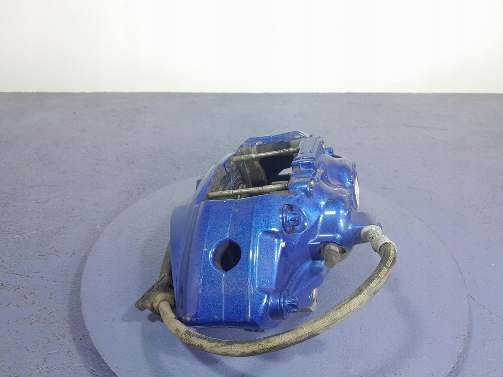 Bmw x4 g02 lci 3.0b суппорт тормозной перед правый 40-44/348/36 6885628 Оригинал