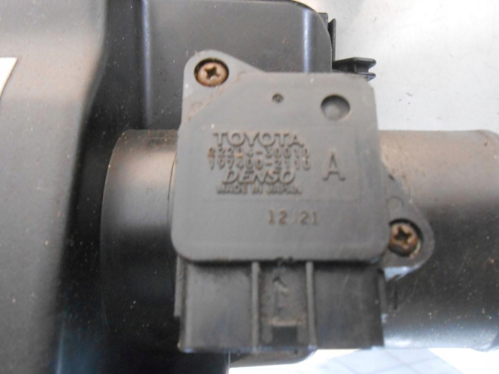 Корпус фільтра повітря витратомір yaris ii# Доставка