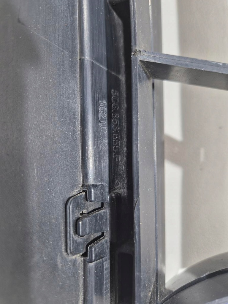 фото №9, Vw jetta 5c6 lift решётка радиатора решётка радиатора радиатора 5c6853655