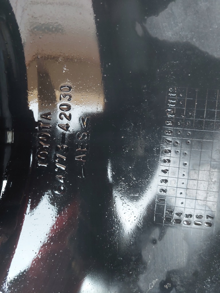 Накладка на колесо запасное toyota rav 4 2 2000-2005r в Украине