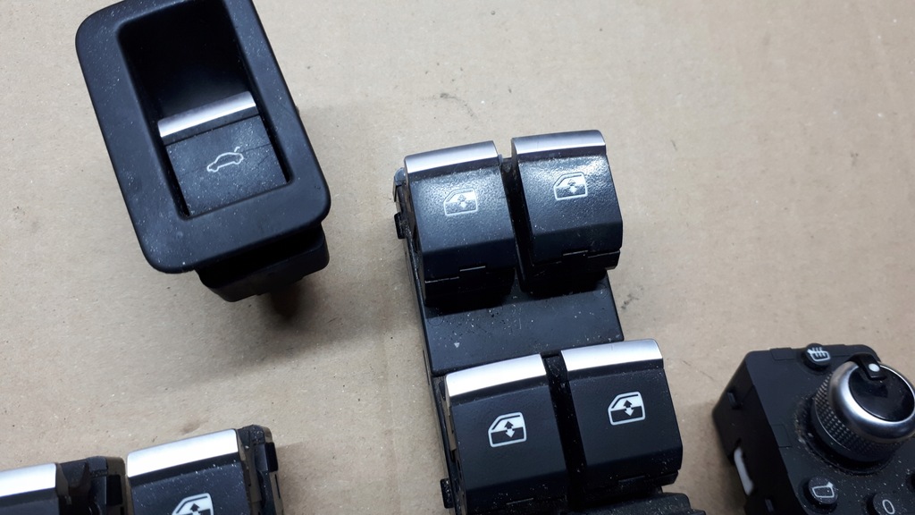 фото №10, A4 b9 8w перемикачі вікон перемикач 4x хром a5