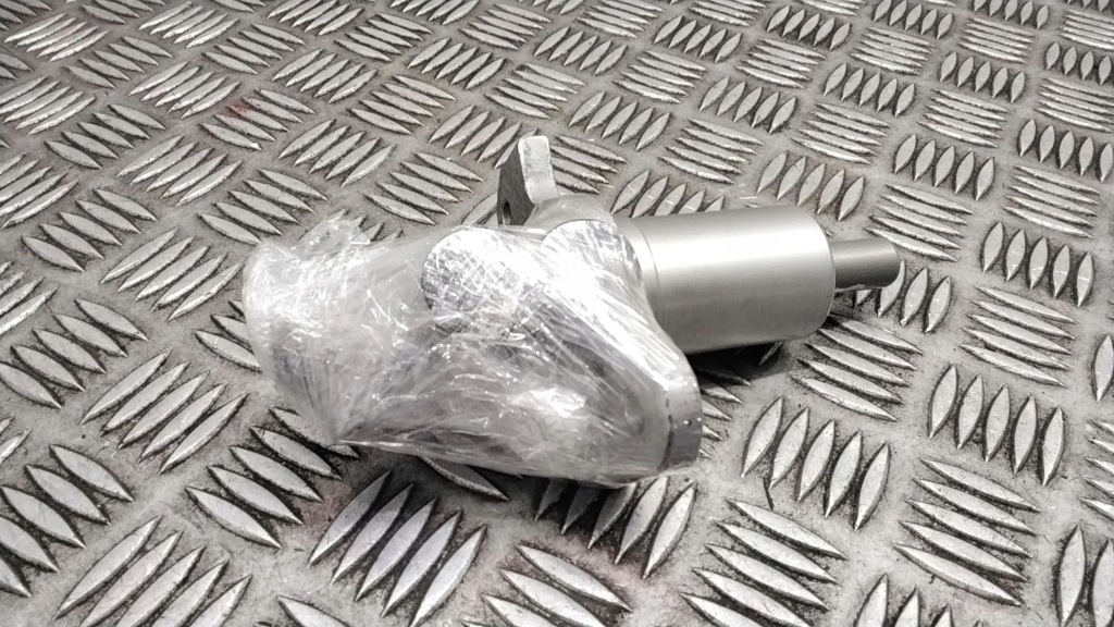 фото №6, Bmw 5 f10 f11 2012 главный цилиндр тормоза