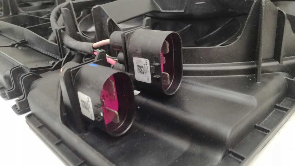 фото №11, Audi a8 4h корпус вентилятор 4h0121003m