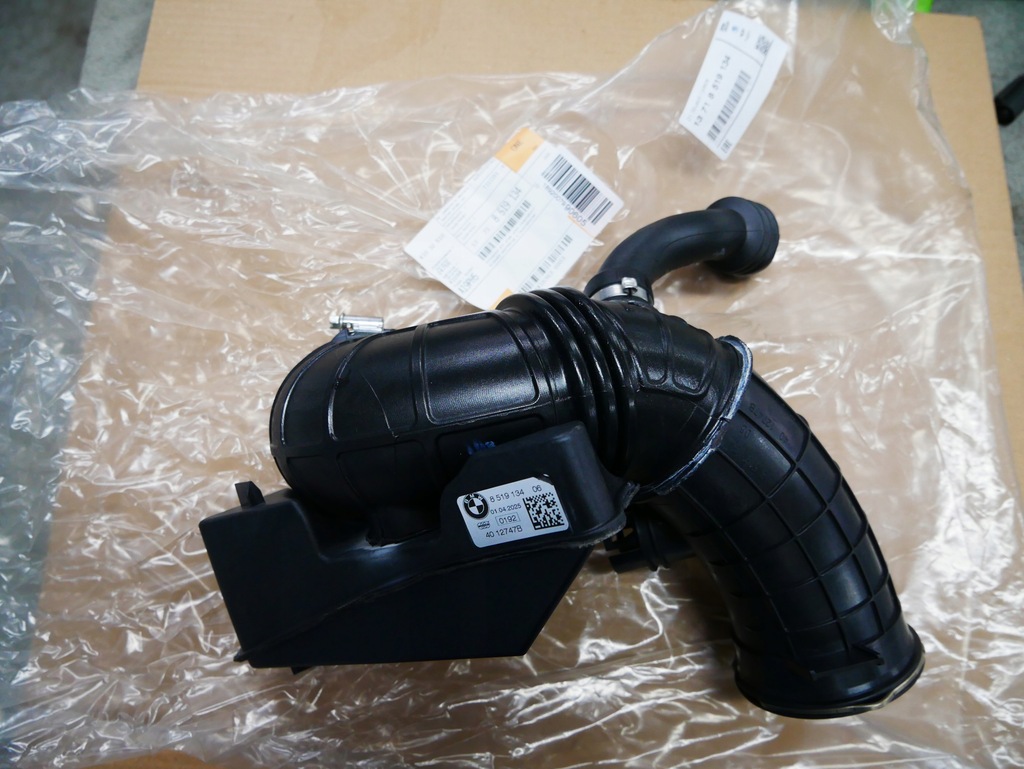 фото №1, Bmw f10 f11 f25 f26 b47 wąż труба шланг резонатор воздуха 8519134