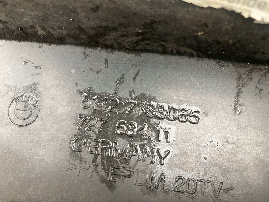 фото №8, Bmw 7 f01 f02 спойлер накладка дифузор накладка бампера задня 7188065