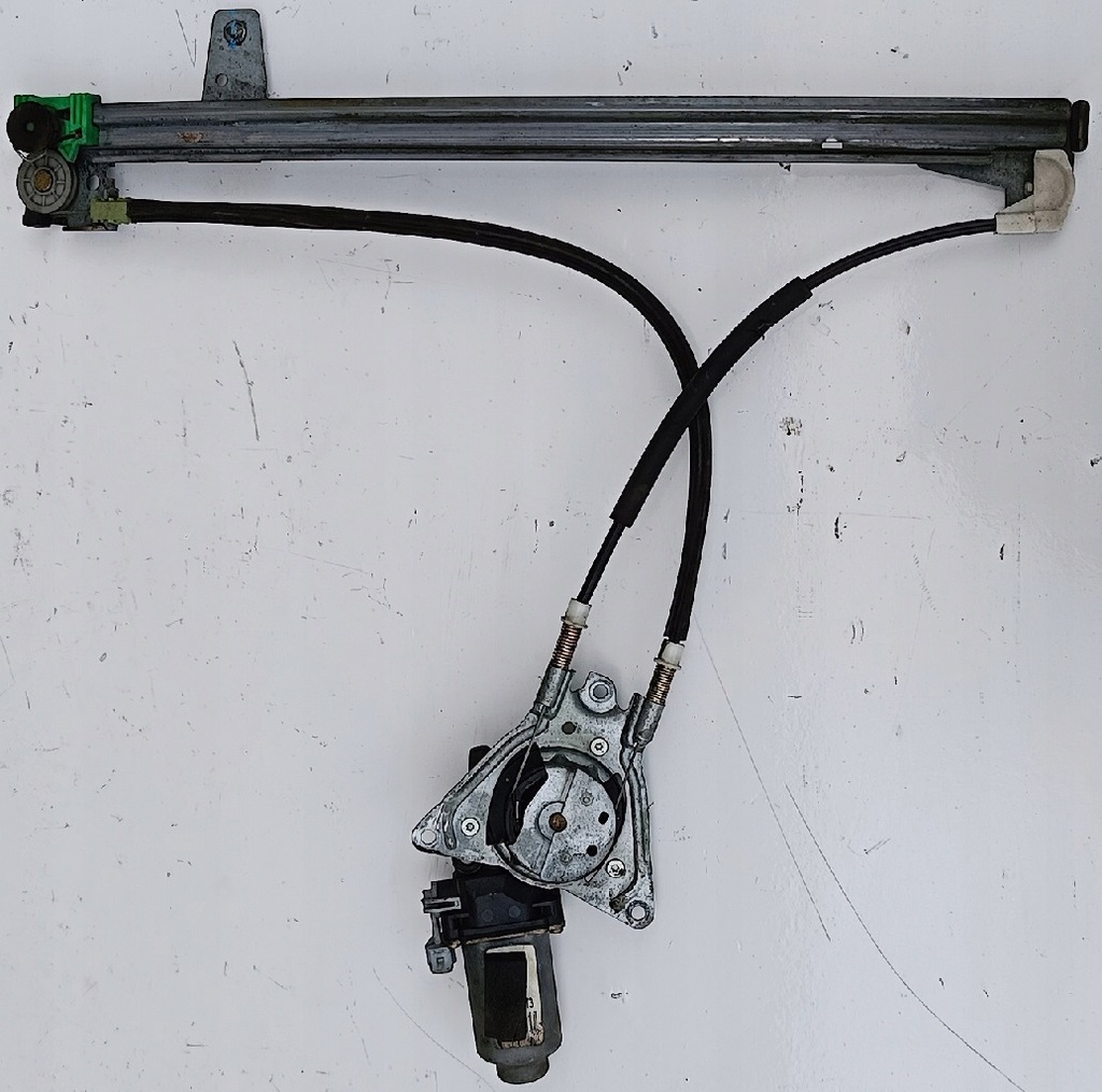 фото №1, Peugeot 306 00 r подъемник правый перед eu 5d