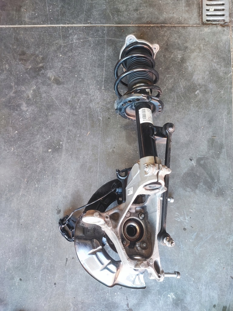 Купить Mercedes gla w247 45s amg амортизатор макферсон левый