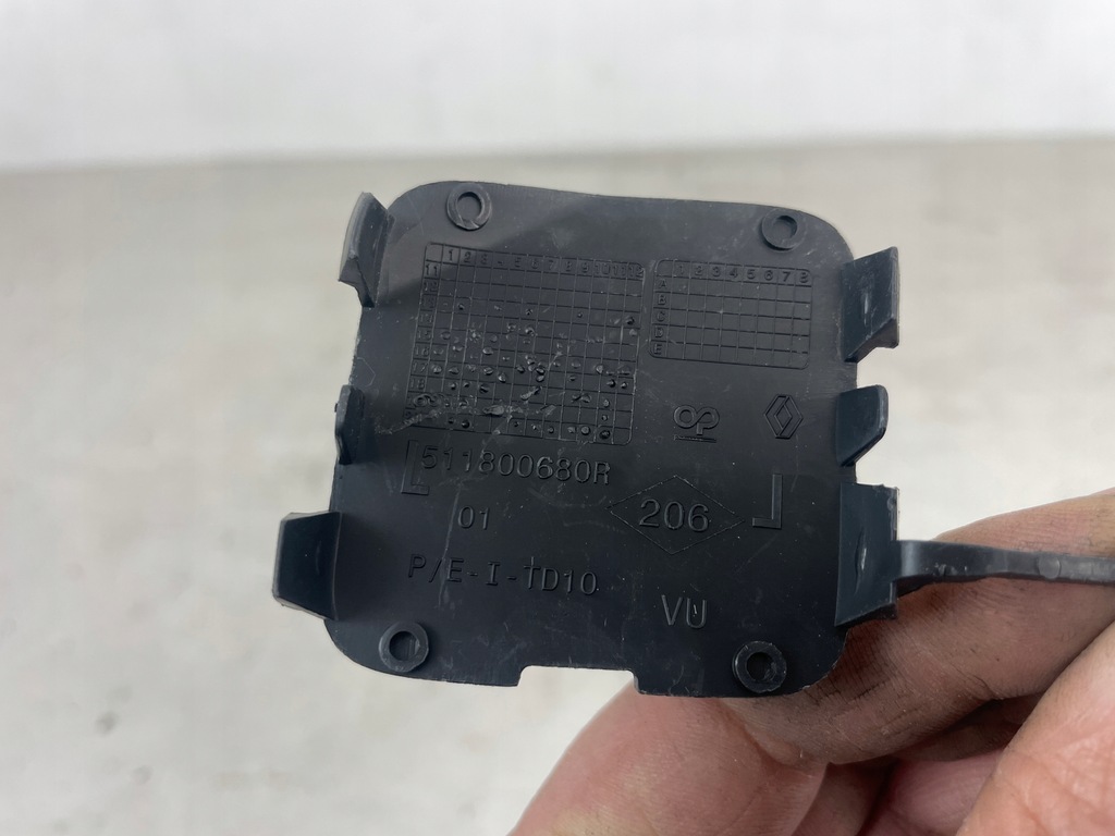 фото №4, Заглушка фаркоп бампера левая перед renault trafic iii 511800680r