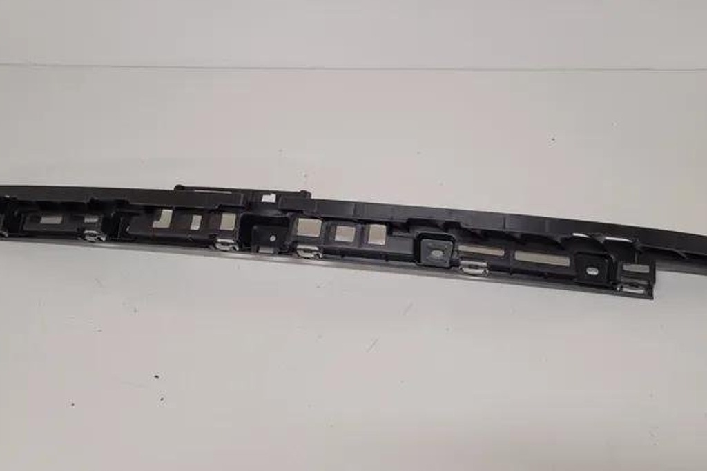 фото №12, Левый направляющая заднего бампера skoda kodiaq ns7 565807863 0.0l дизель 110kw