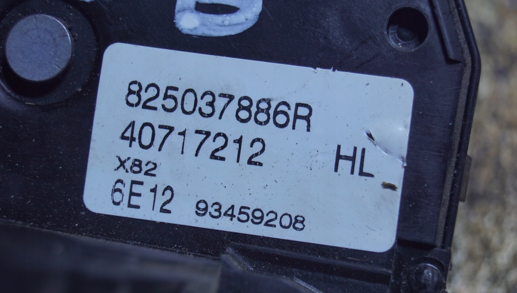 фото №11, Замок дверь раздвижных левый bok opel vivaro b trafic iii 825037886r