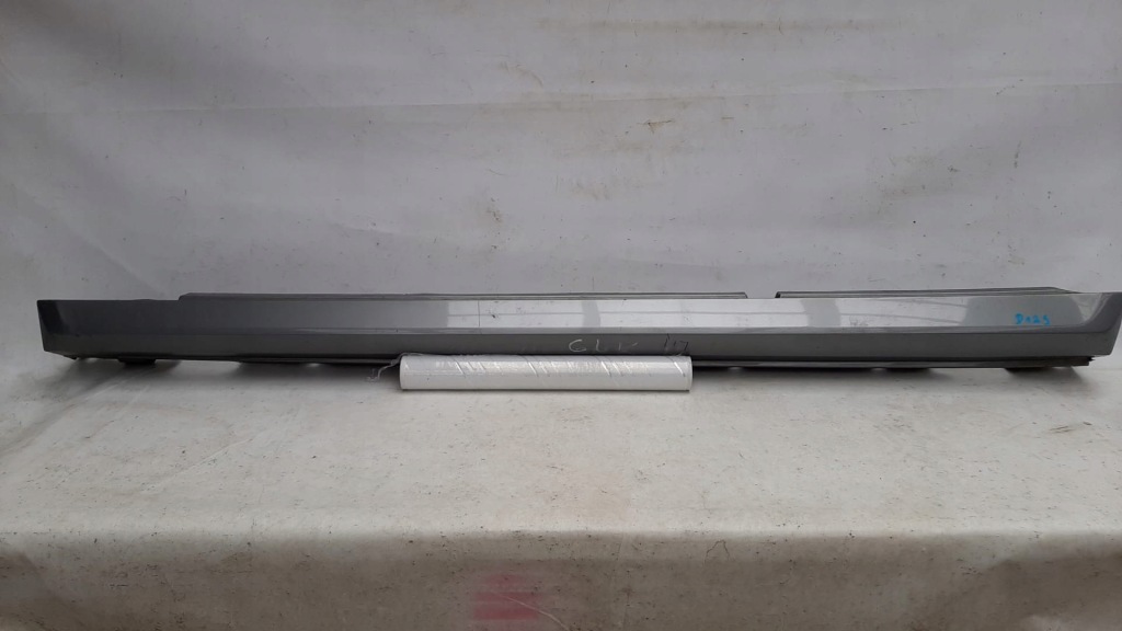 фото №1, Mercedes glk w204 x204 порог левый молдинг порог левая a2046982154