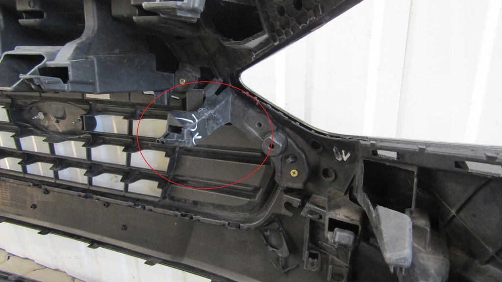 фото №10, Бампер перед ford tourneo connect lift 18- плита