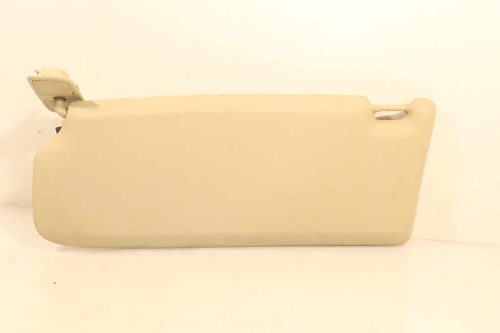 Накладка сонцезахисна правий volvo xc60 1 в Україні