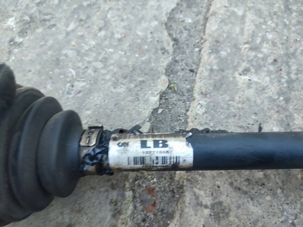 Opel astra j привідний вал права довга lb 1.4t 13271556 Ціна