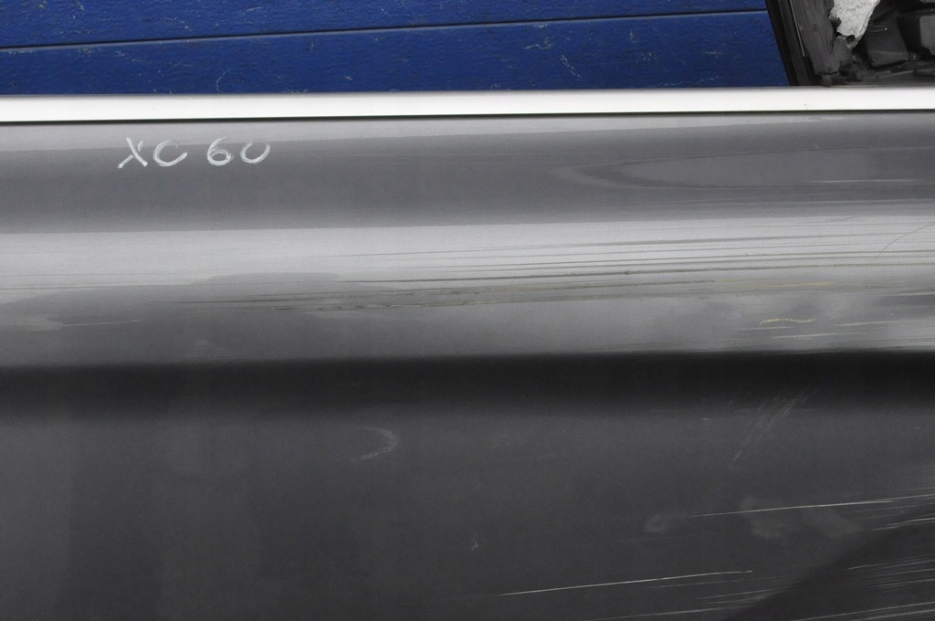 фото №9, Volvo xc60 i дверь правый перед передние молдинг