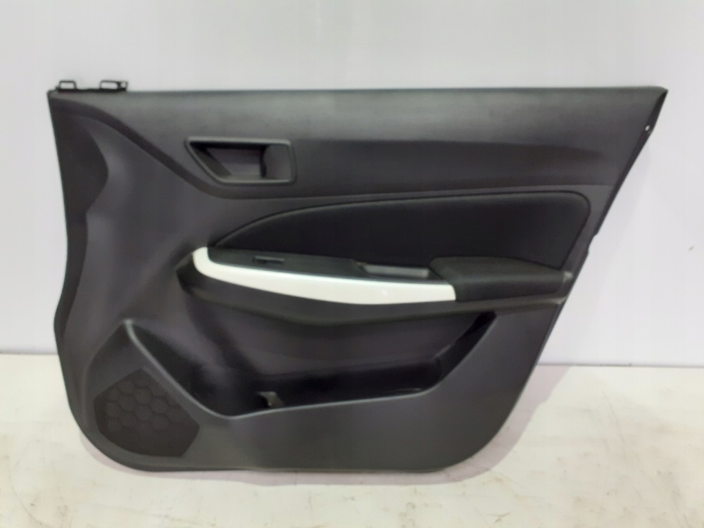 фото №1, Обивка дверь правый перед suzuki swift mk8