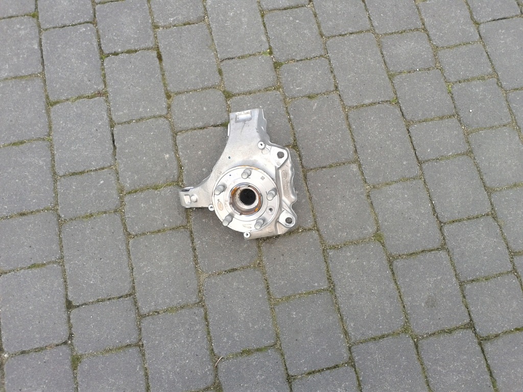 фото №1, Поворотный кулак передний правая evoque ii l551 2022 rok