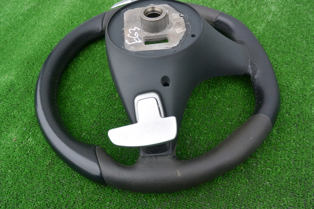 фото №12, Воздуховод alcantara лепестки переключения mercedes 6.3 amg w212