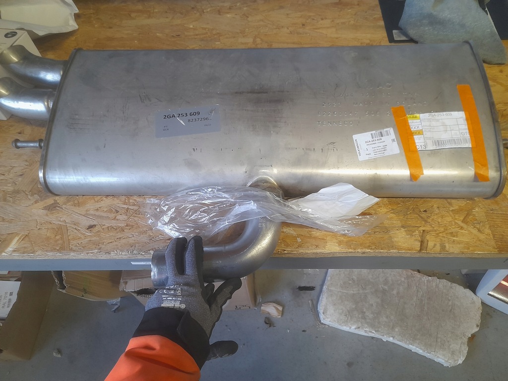 фото №1, Гаситель выхлоп vw t-roc 19r.