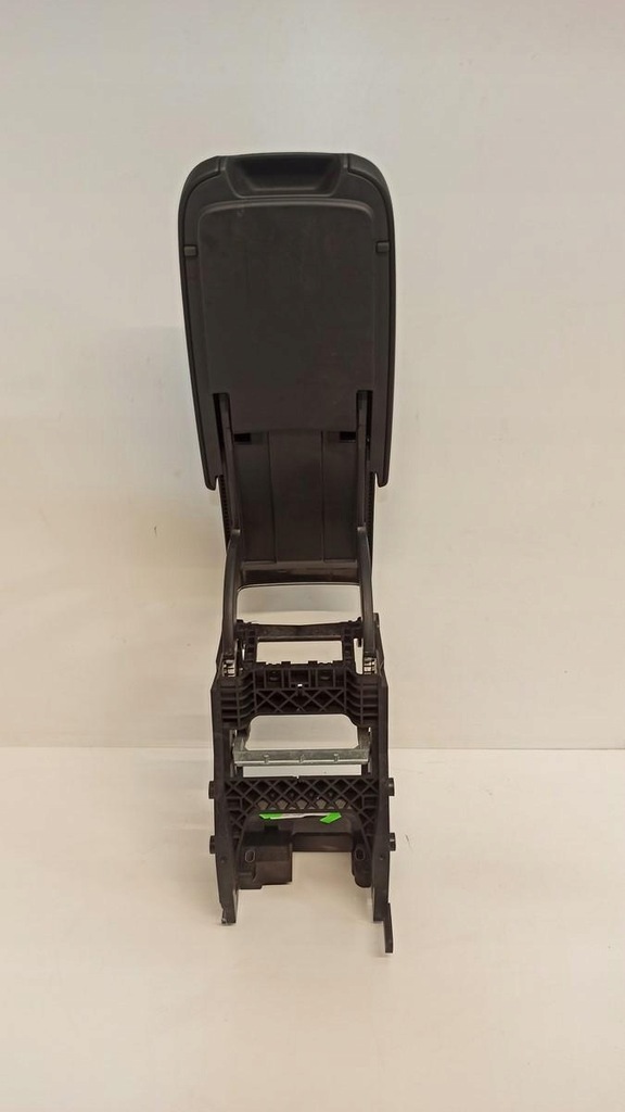 фото №4, Volvo v40 ii подлокотник