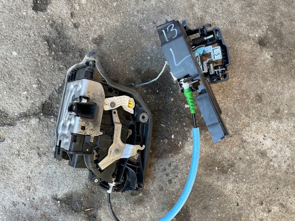 фото №1, Bmw i3 замок ручка дверь левый оригинал