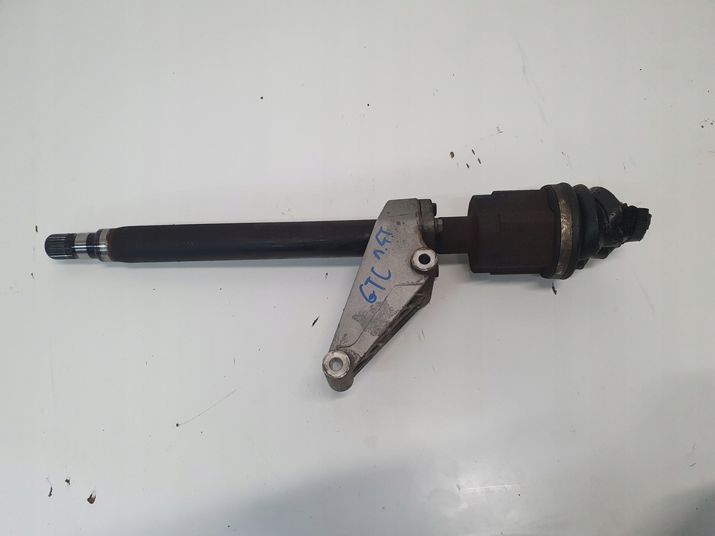 фото №1, Opel astra j gtc приводной вал правая опора 1.4t