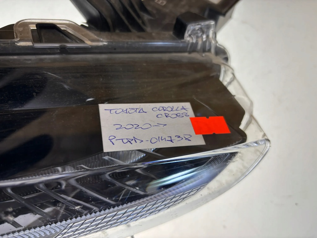 фото №8, Toyota corolla cross 2022 лампы передние