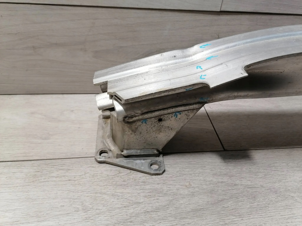 фото №8, Panamera балка бампер задняя 971803184b