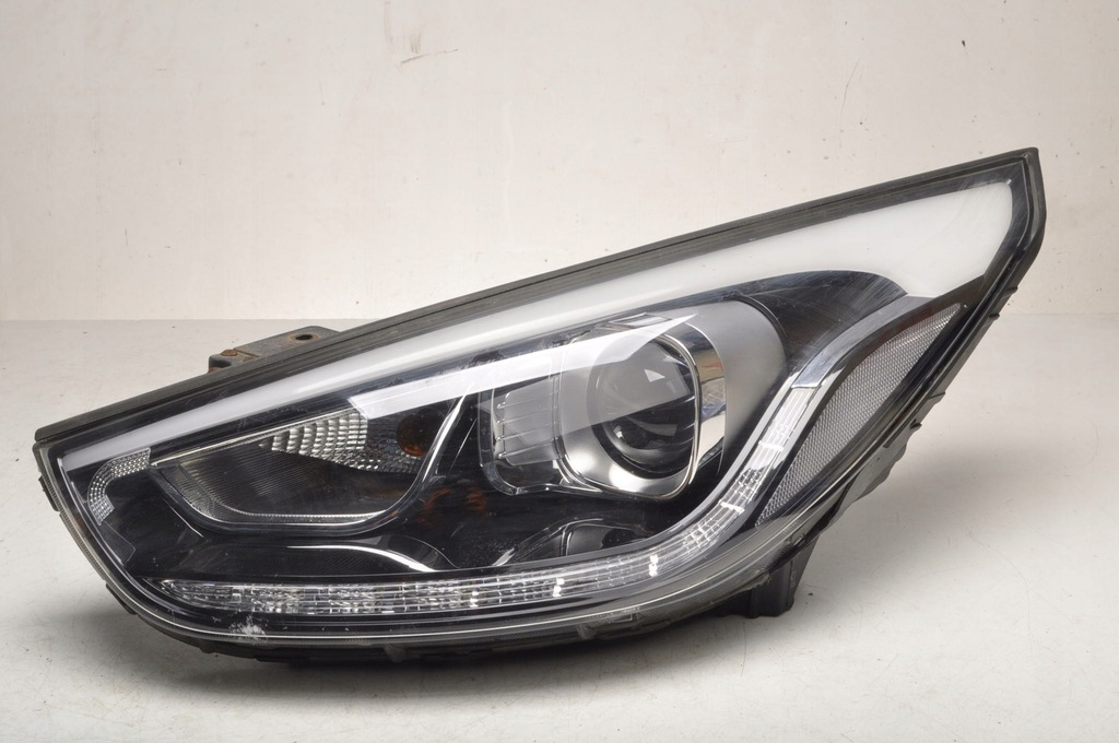 фото №1, Hyundai ix35 лампа левая передняя левый перед uk led ксенон