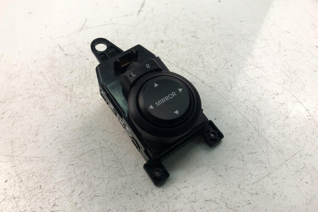 фото №1, Перемикач hyundai i20 pb, pbt 202008161 2012