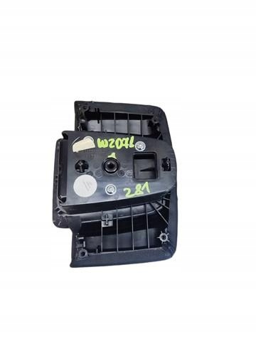 Mercedes e klasa w207 рестайлинг  бардачок туннель среднего 105805752c с Разборки