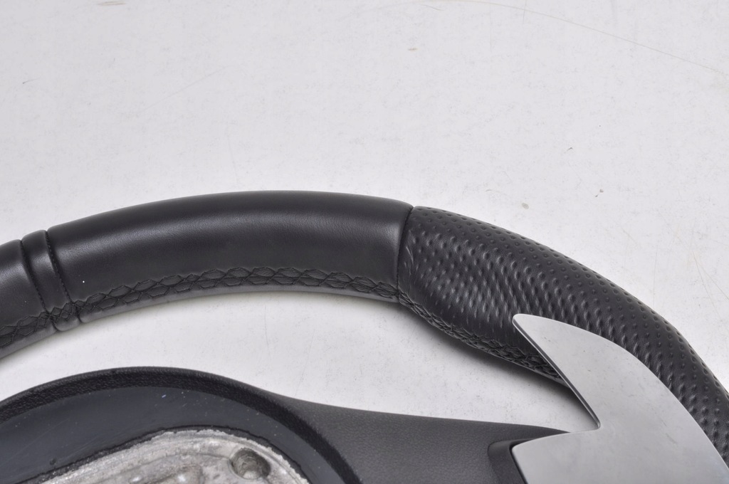 фото №16, Mercedes x253 w177 w213 повітропровід шкіряний багатофункціональний amg a0050051399