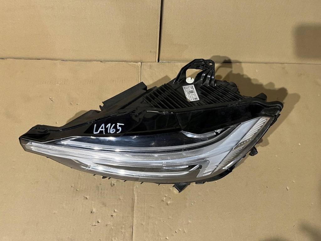 Volvo xc60 2 фара левый перед full led 31108596 Оригинал