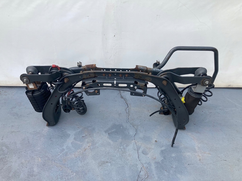 фото №5, Mercedes actros mp4 балка подвеска задняя кабины