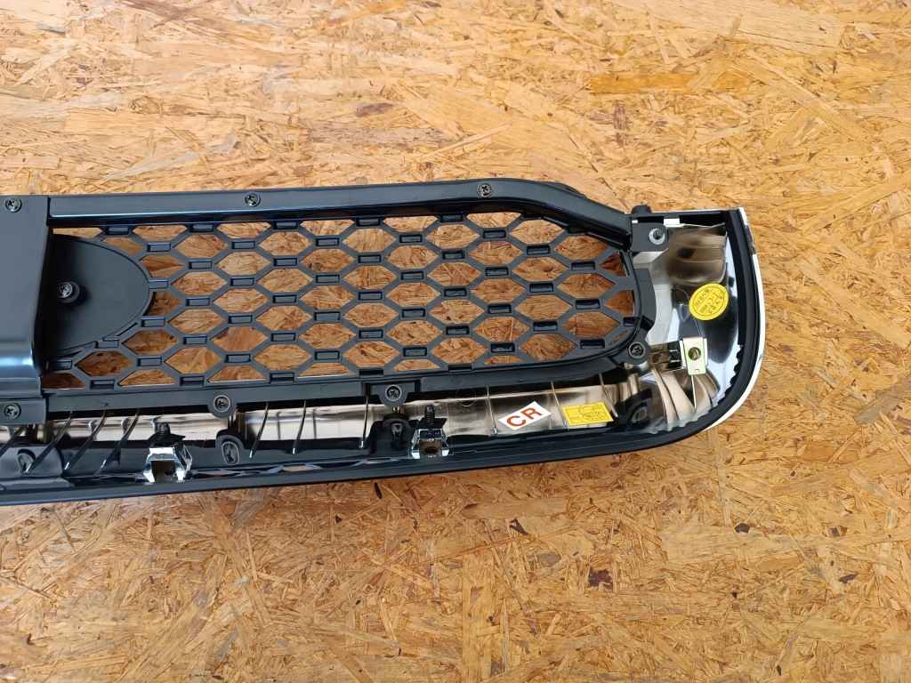 Решётка решётка радиатора решётка  бампера перед 86350-26902 0838026110 hyundai santa fe Оригинал