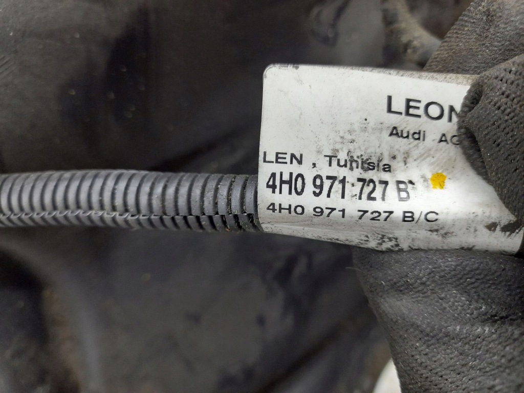 фото №11, Audi a8 s8 d4 4h 2015 з задній бак пального