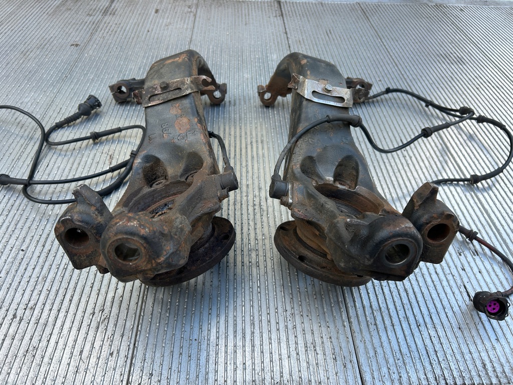 фото №12, Ступиця поворотний кулак перед audi a8 d2 3.3 tdi комплект