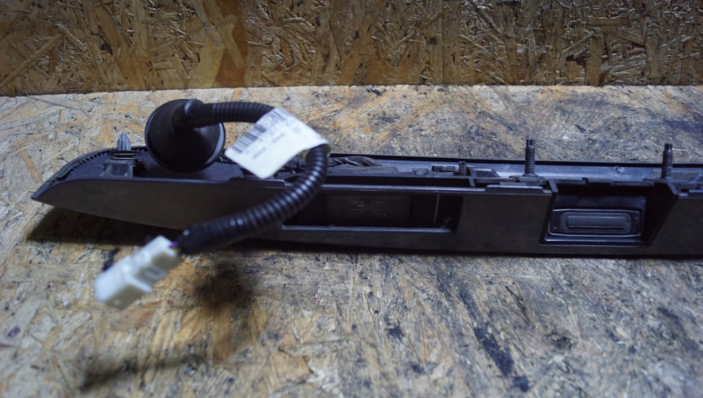 фото №6, Nissan note e11 накладка кришки задня мікровимикач