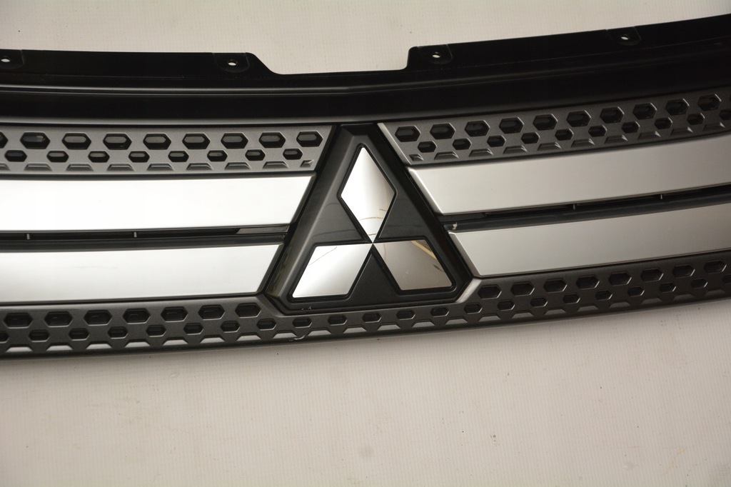 фото №5, Решётка радиатора решётка радиатора бампера mitsubishi outlander iii оригинал !!!