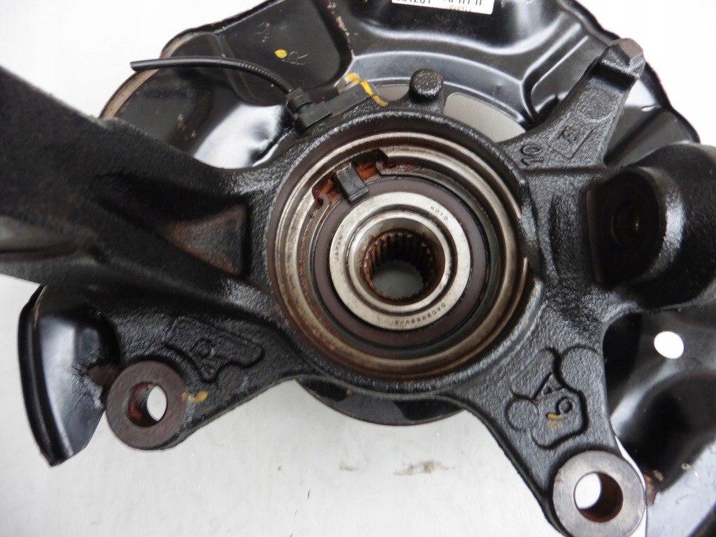 фото №6, Поворотный кулак ступица правая toyota iq aj10 f510r 2010r 1,0